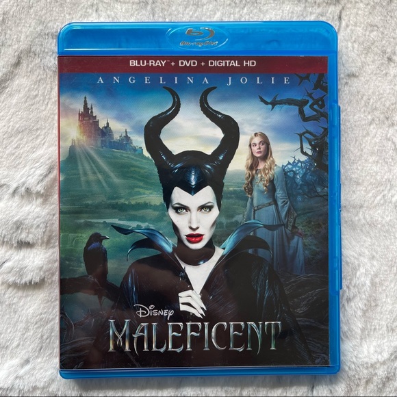 Disney Blue-ray disc Collection 6 of them for a good price. - Picture 5 of 14